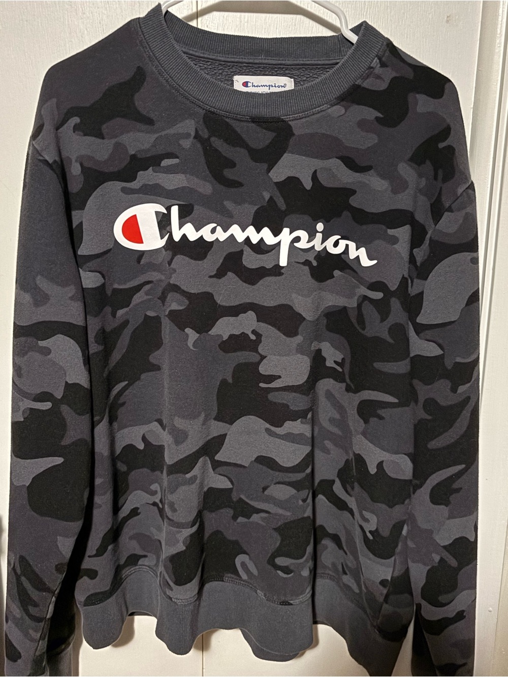 Champion Men's Gray & Black Camo Crewneck Sweatshirt
